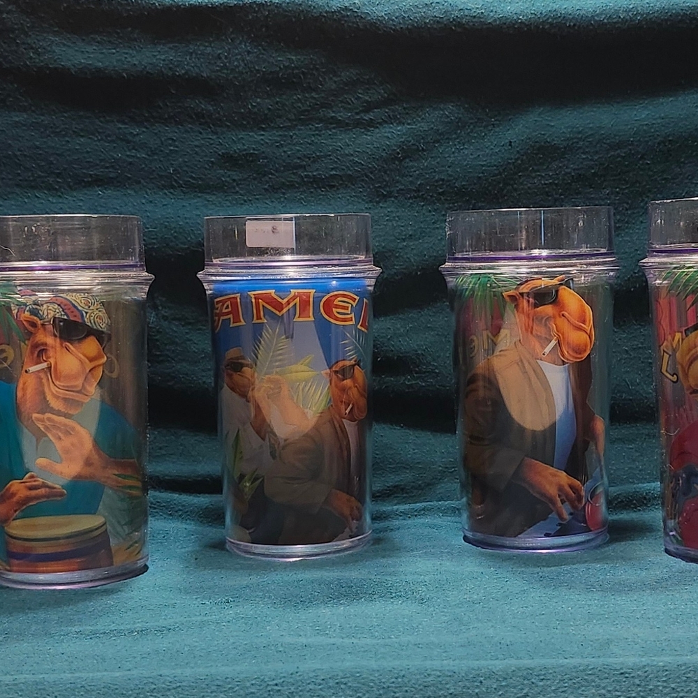 Camel Design Glass Set